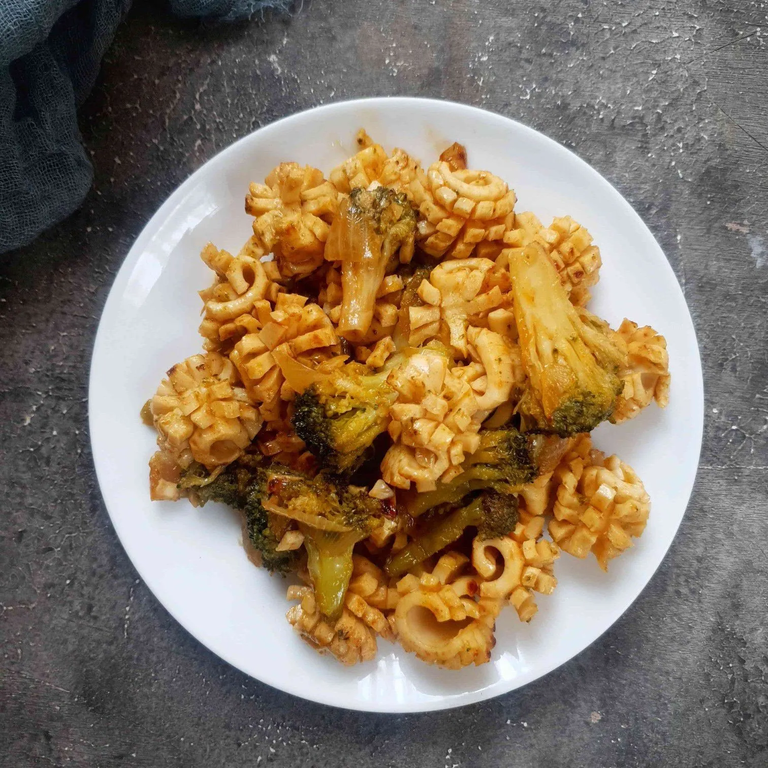 Cumi Brokoli Masak Saus #LiburandiRumahAja