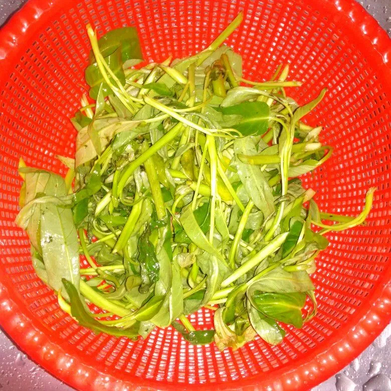 Step 1 Tumis Kangkung Belacan
