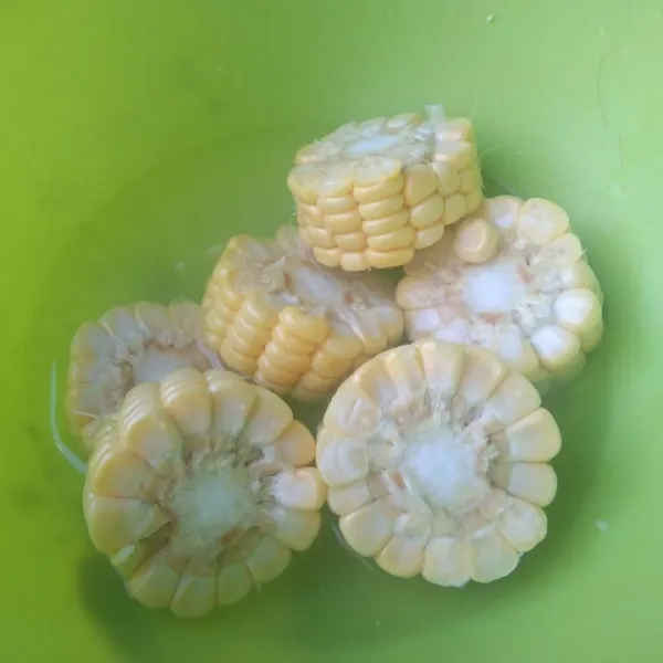 Potong kecil jagung