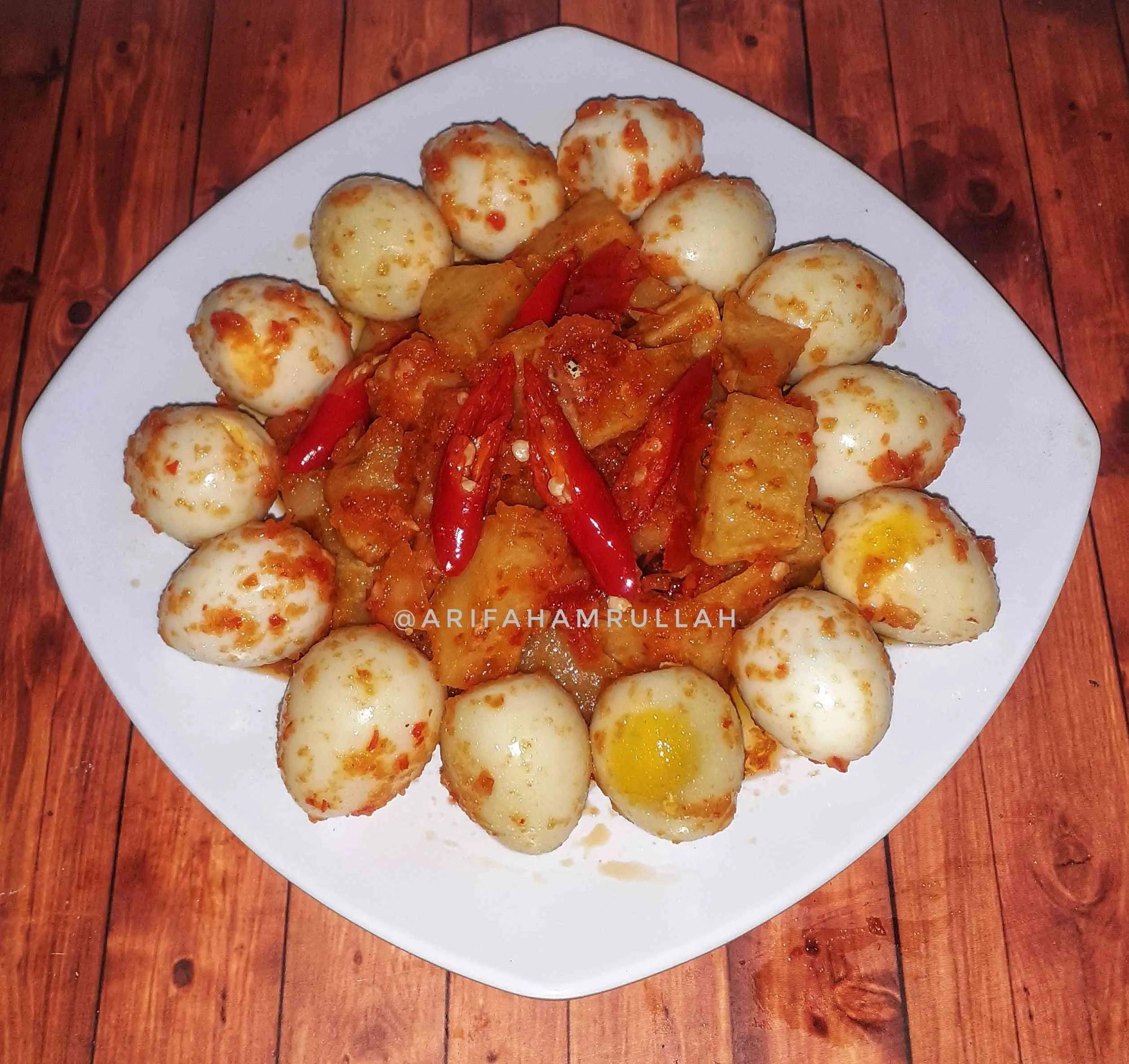 Sambalado Telur Puyuh Kentang