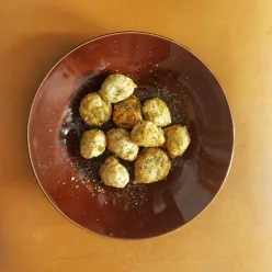 Bola Bola Ayam
