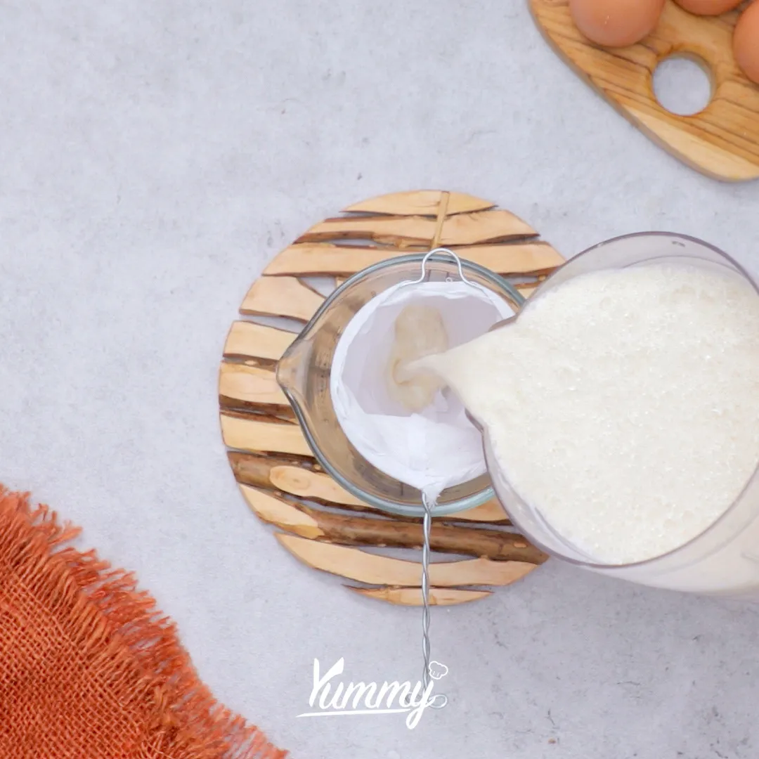 Step 4 Vanilla Oat Milk