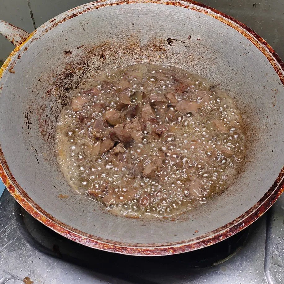 Step 2 Ati Ampela Tumis Kecap dan Bombay