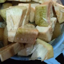 Cuci bersih nangka.