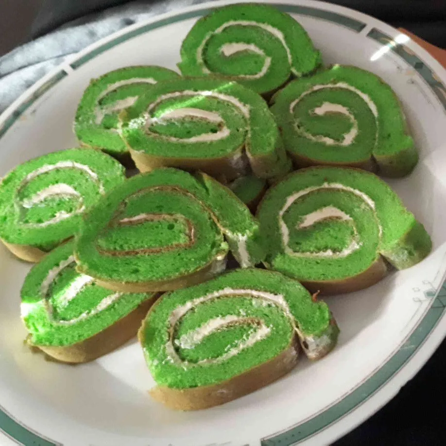 Bolu Gulung Pandan