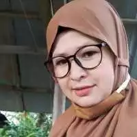 Yusra Dewi