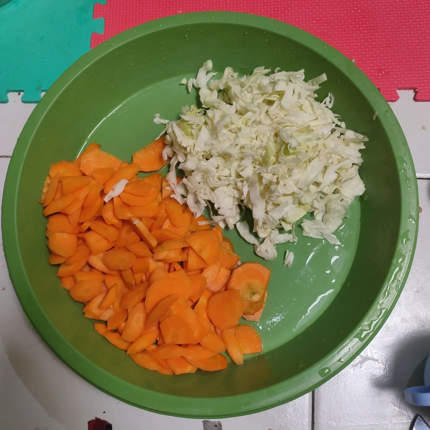 Step 1 Tumis Kol Wortel Orak-Arik