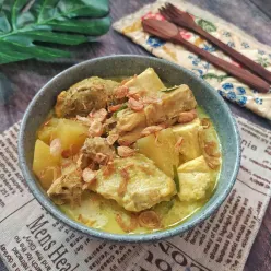 Kare Ayam Tahu Kentang