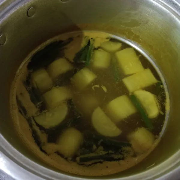 Masak sampai matang mendidih.