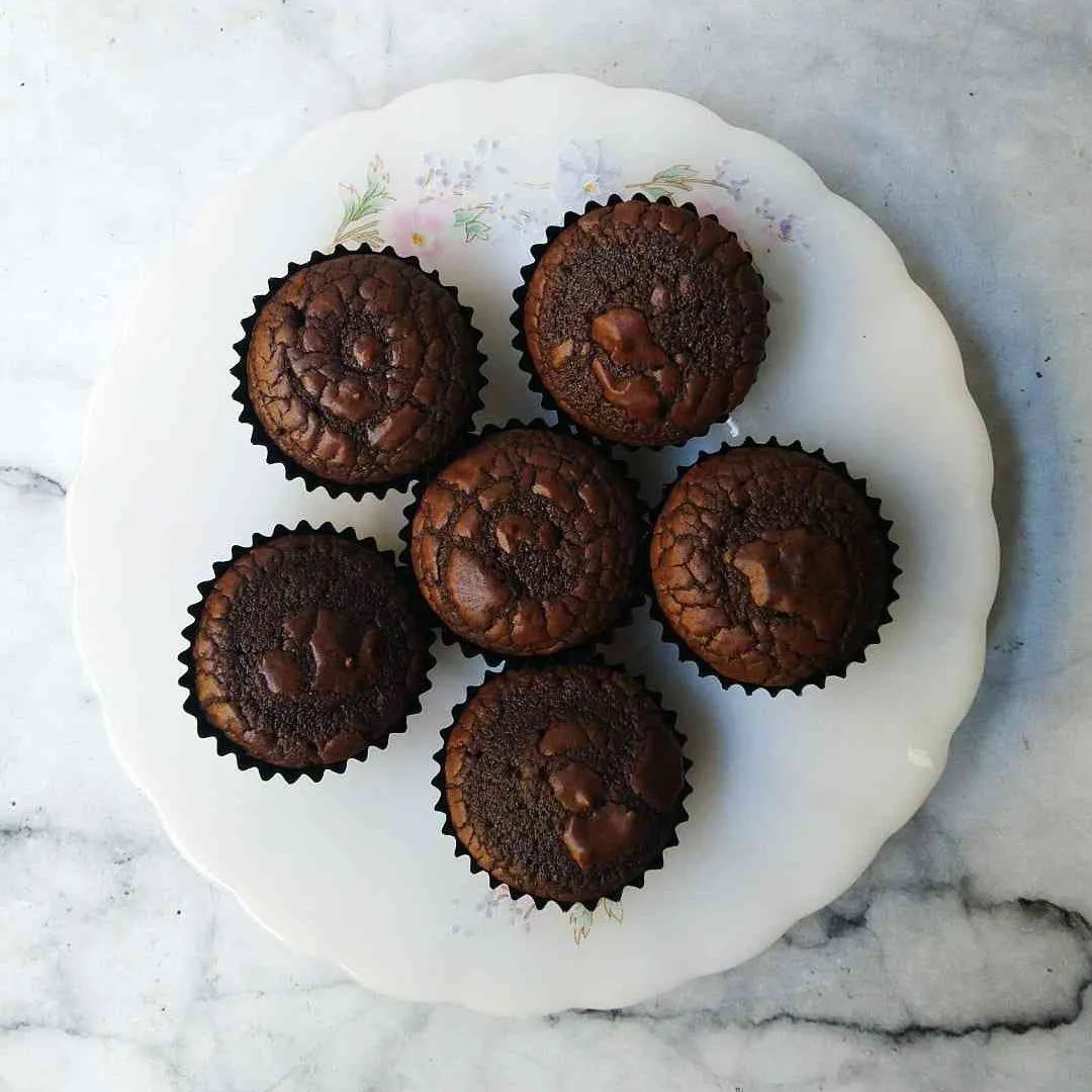 Shiny Crust Mini Brownies