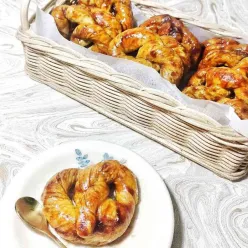 Brown Pretzel #RabuEkstraPoin