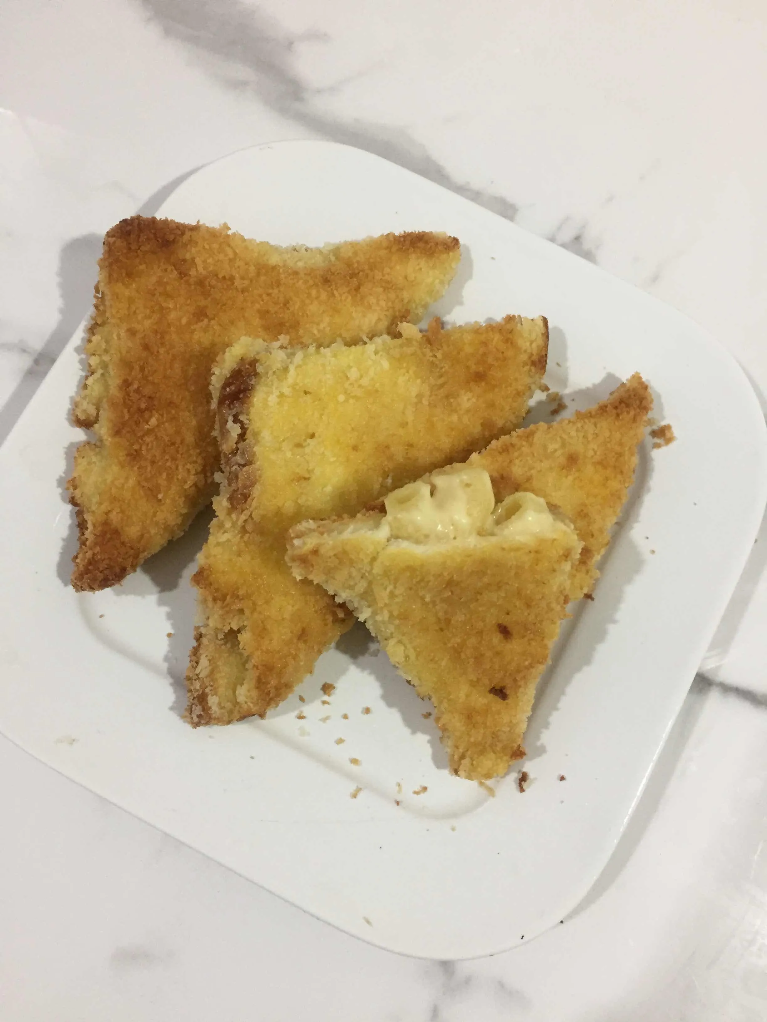 Risol Mac and Cheese Roti Tawar
