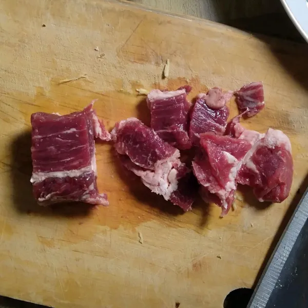 Potong daging sapi melintang serat