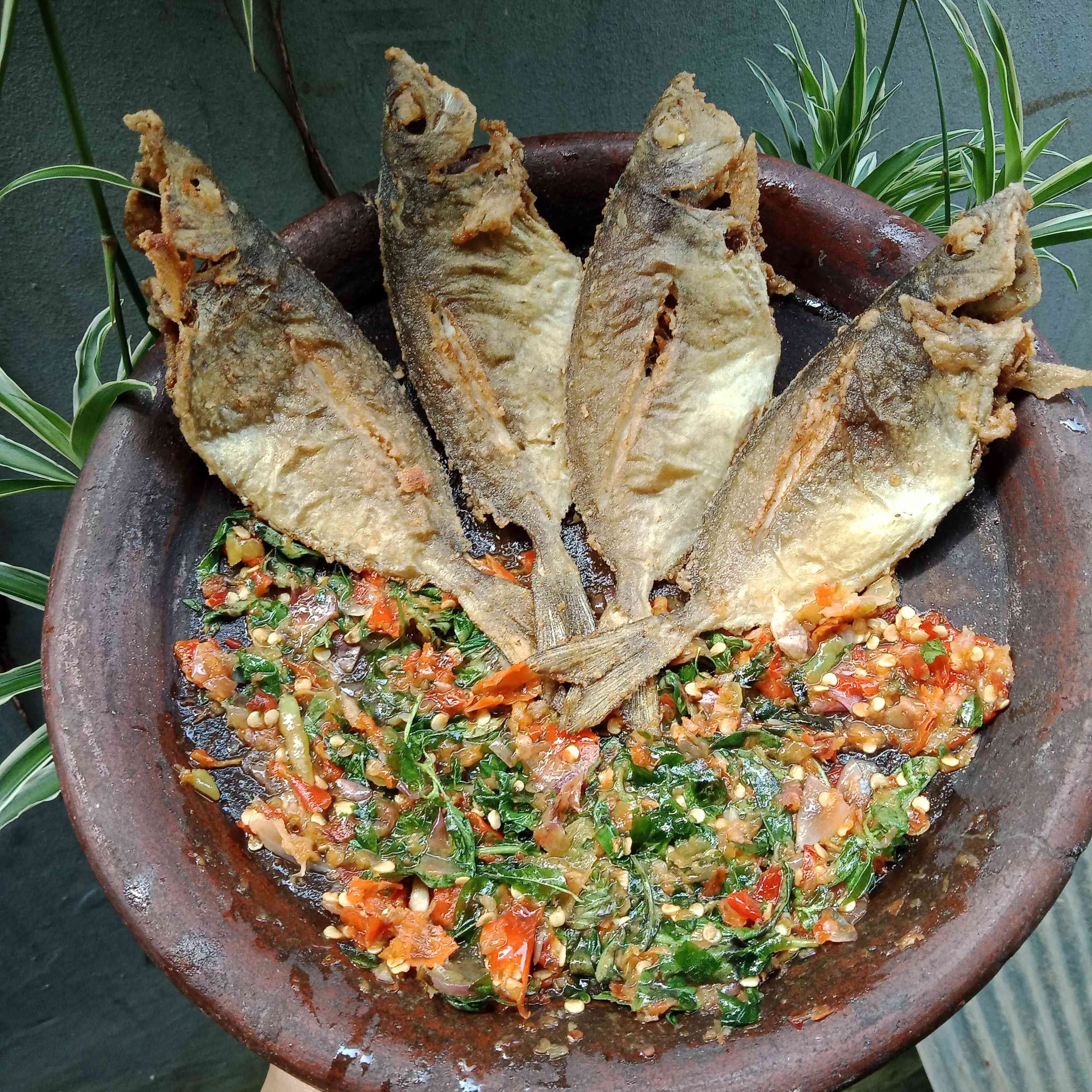 Ikan Goreng Sambal Kemangi