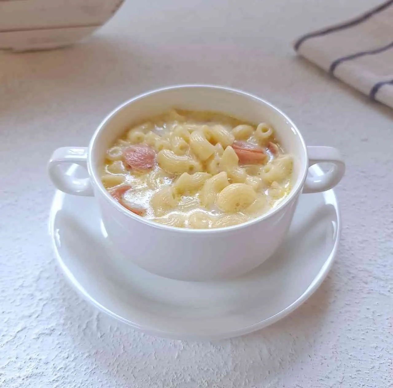 Creamy Macaroni Soup