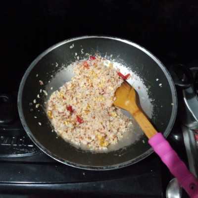 Step 4 Nasi Goreng Kornet Minyak Wijen
