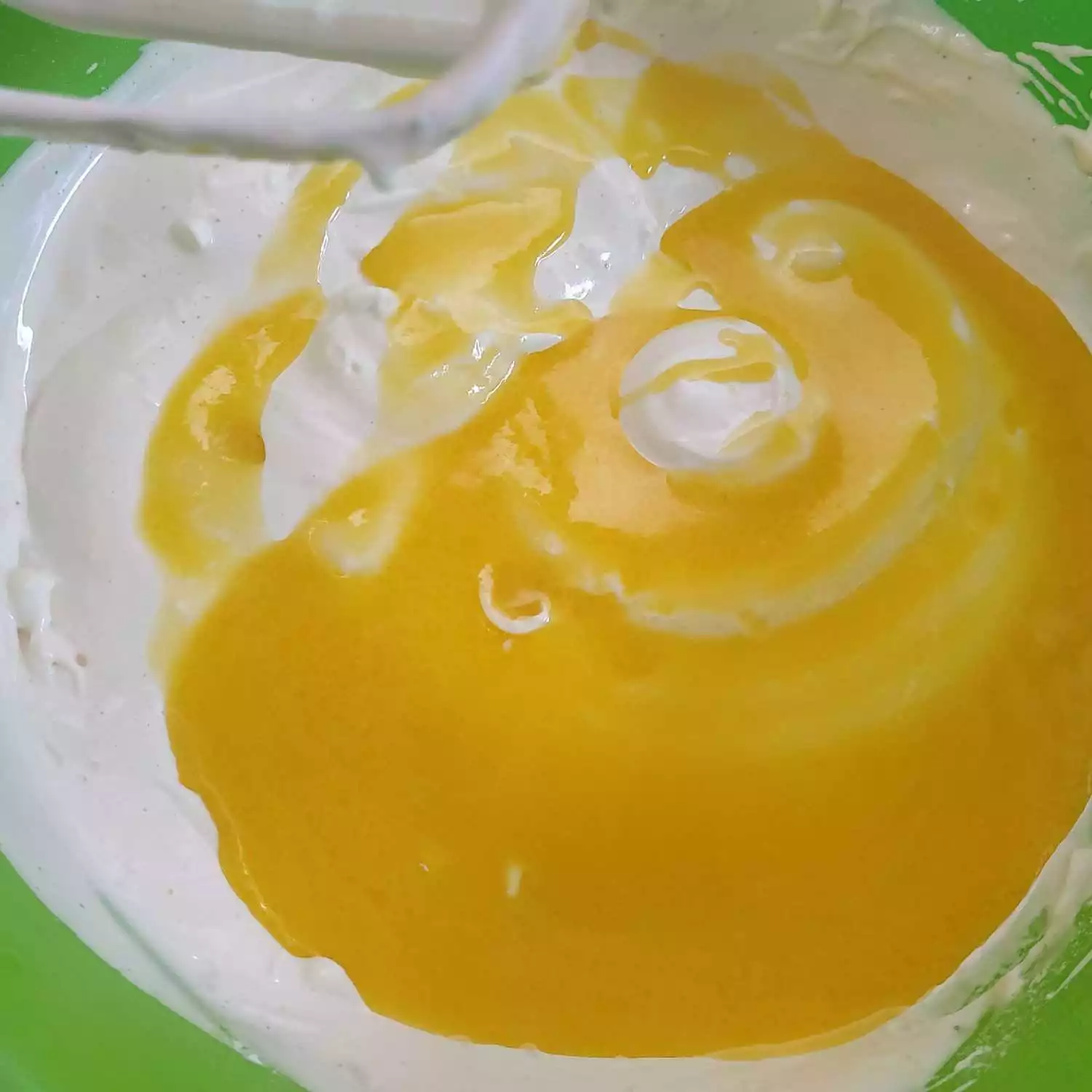 Step 4 Cake Potong