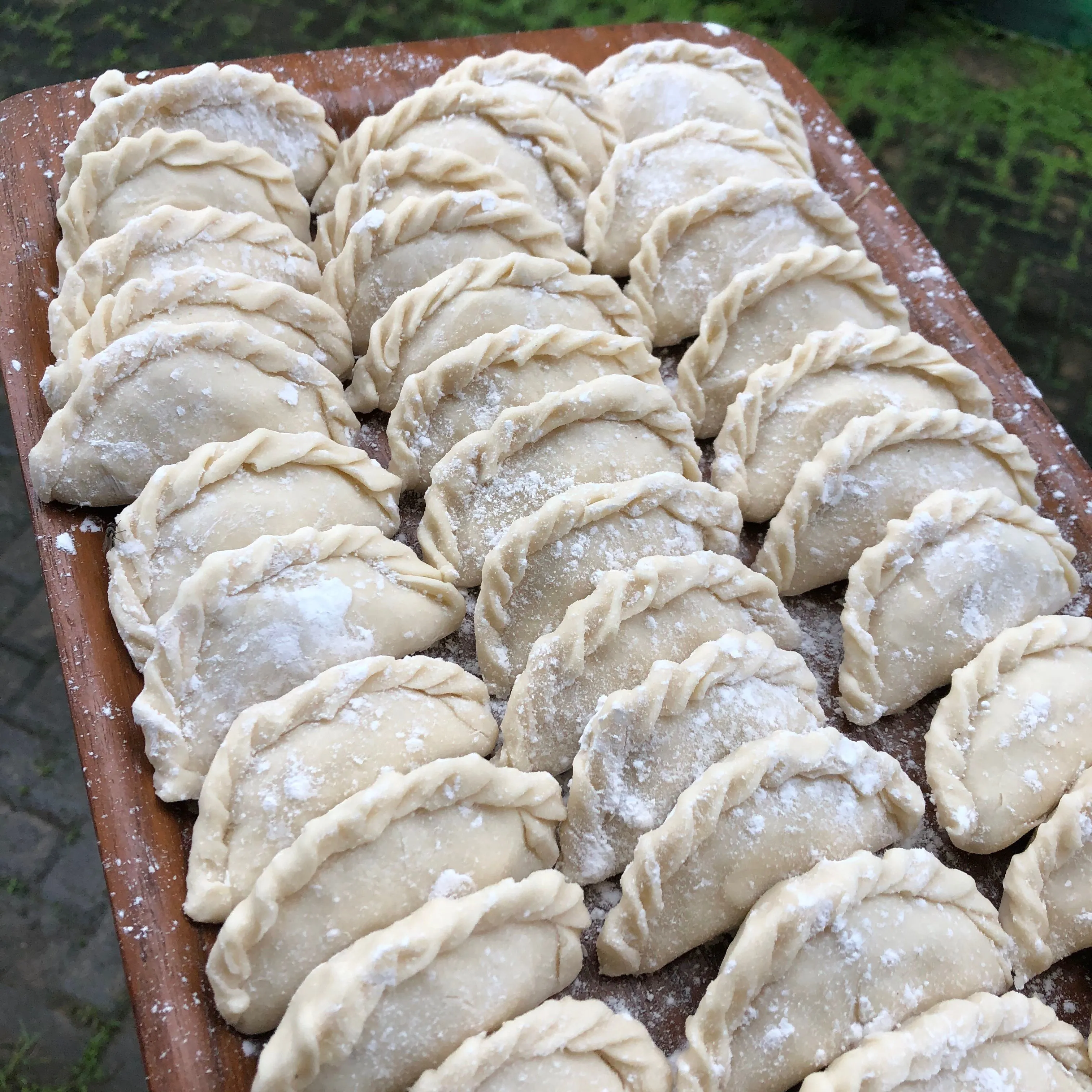 Step 8 Pempek Isi Kates (Isian Pepaya Muda Bentuk Pastel)