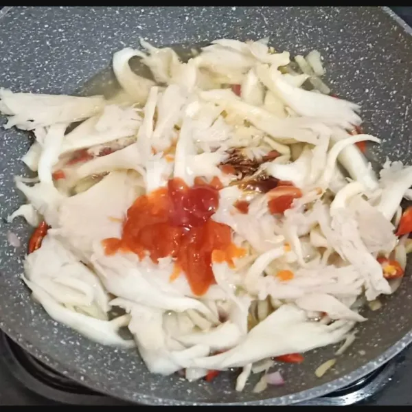 Resep Jamur Tiram Asam Manis Sederhana Rumahan di Yummy App