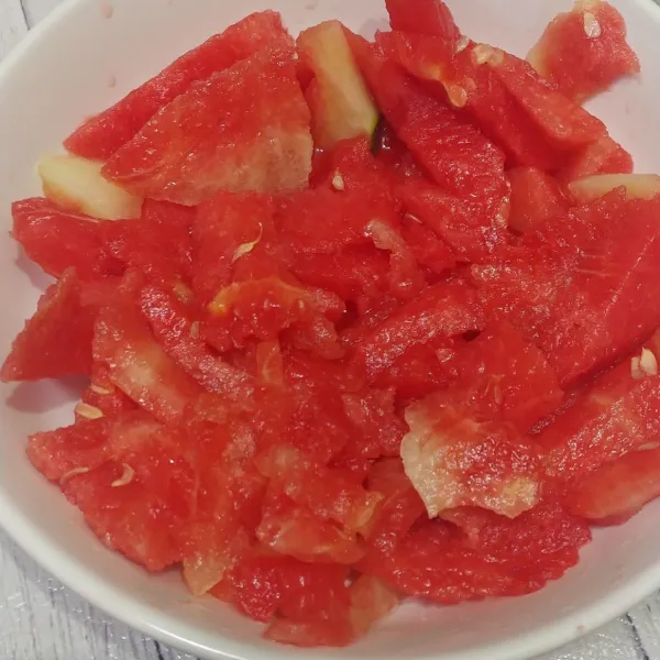 Kerok kasar buah semangka