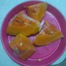 Bungkus menggunakan plastik wrap.