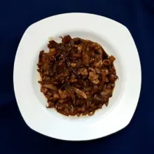 Siapkan piring saji, tuang tumisan asin cumi kentang kedalam piring saji. Siap dihidangkan.