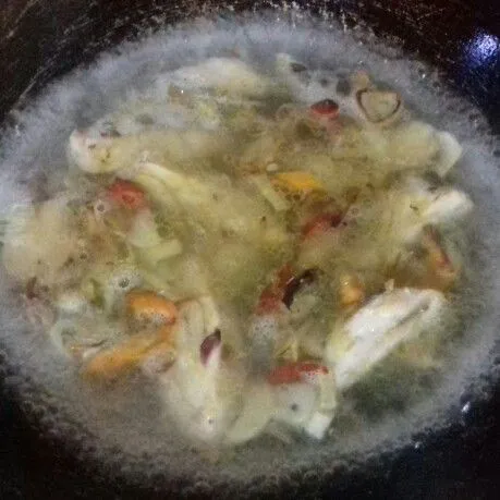 Step 6 Tahu Pindang Kuah Santan