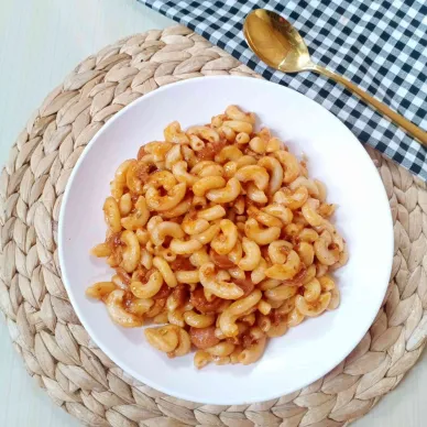 Macaroni Bolognese