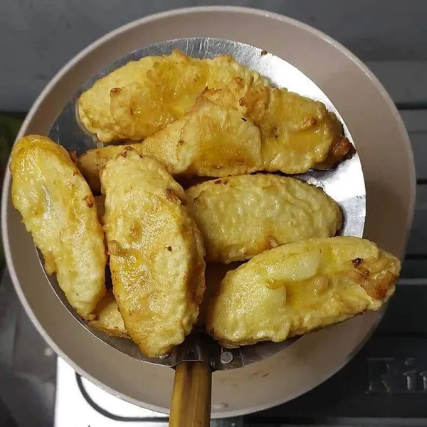 Angkat, tiriskan dan sajikan.