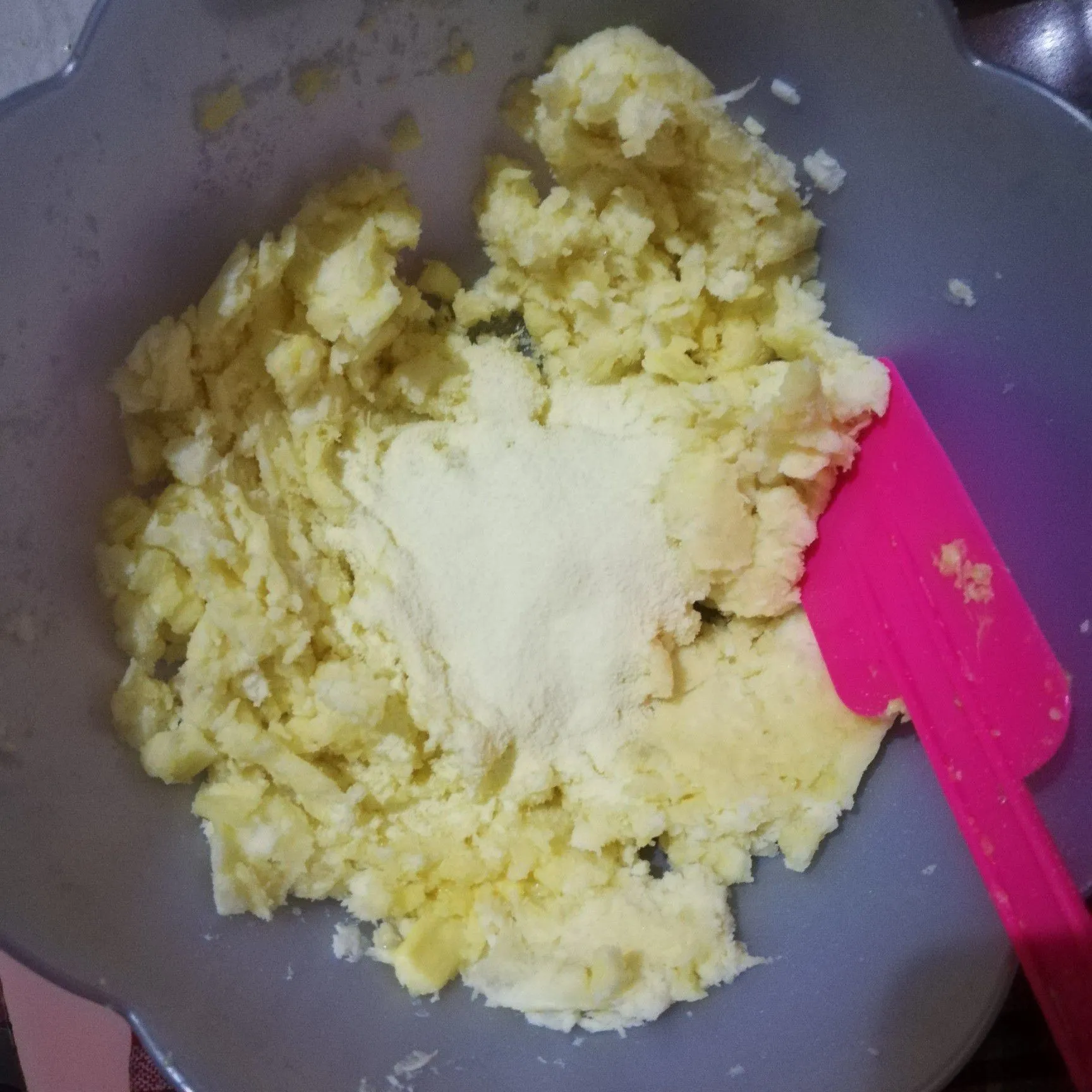 Step 5 Gethuk Red Velvet