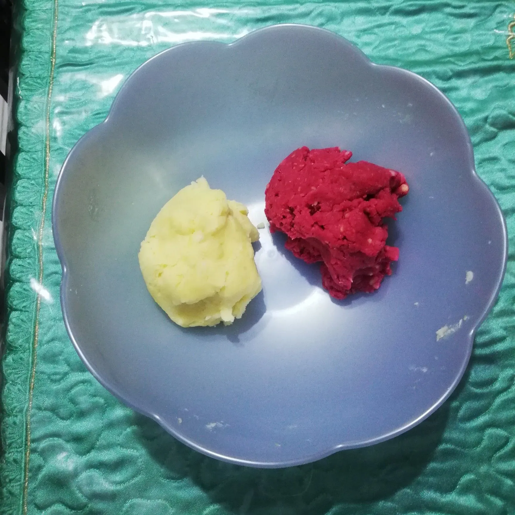 Step 7 Gethuk Gulung Mini Red Velvet