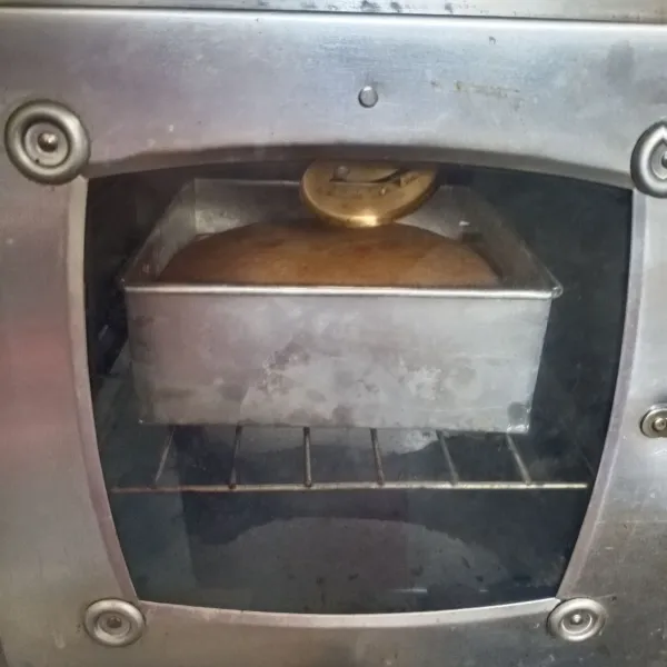 Panggang selama 45 menit sampai matang.