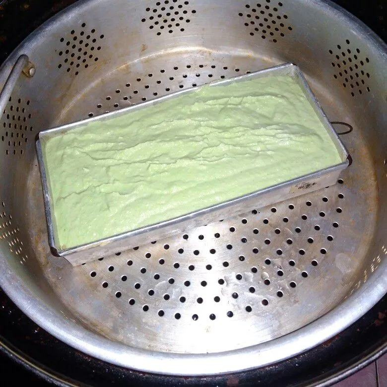 Step 5 Bolu Kukus Singkong Pandan