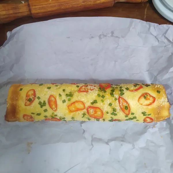 Kemudian buka gulungannya.