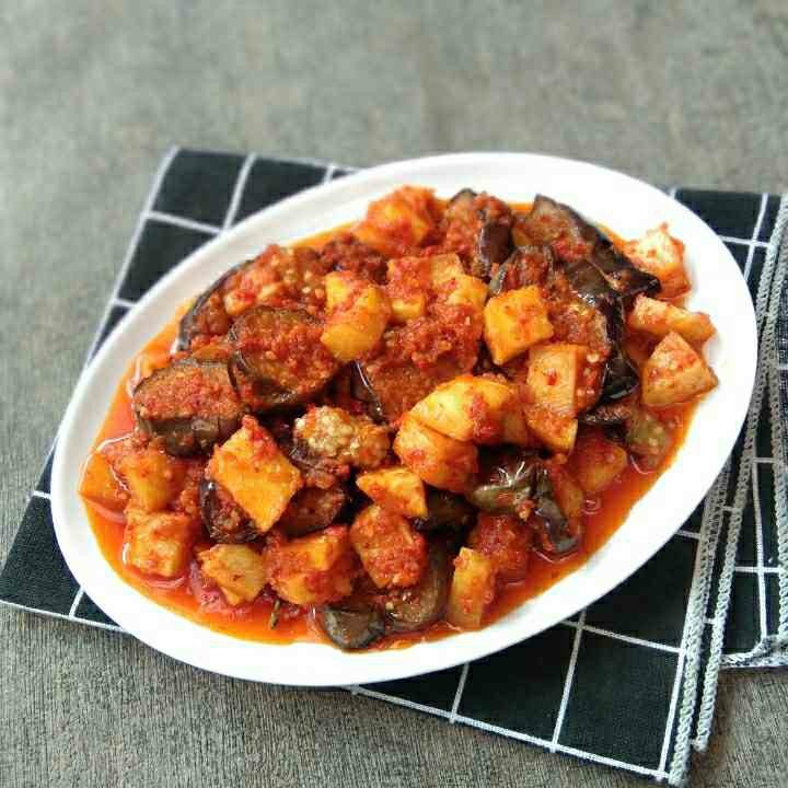 Resep Balado Terong Kentang Sederhana Rumahan Di Yummy App