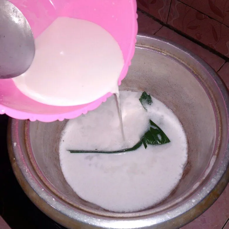 Step 4 Bubur Sumsum Kuah Nangka