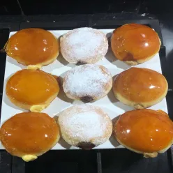 Bomboloni Creme Brulee
