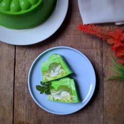 Puding Pandan Kelapa Muda