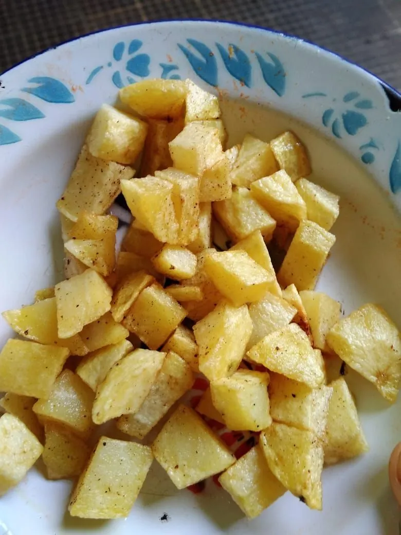 Step 1 Krengsengan Daging Kentang Tanpa Petis