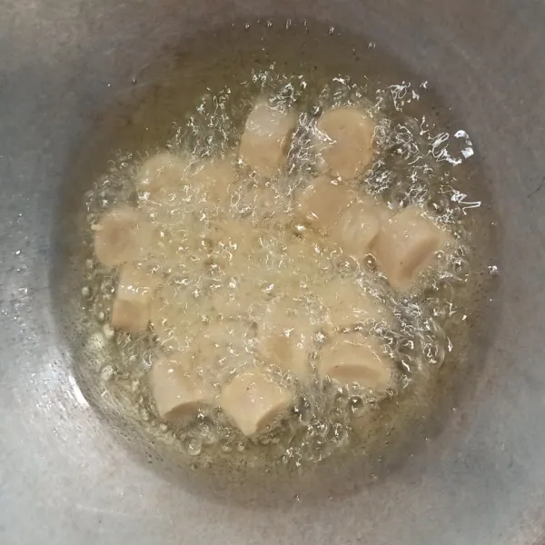 Atau bisa digoreng dulu.