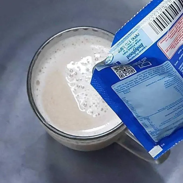 Tambahkan susu kental manis