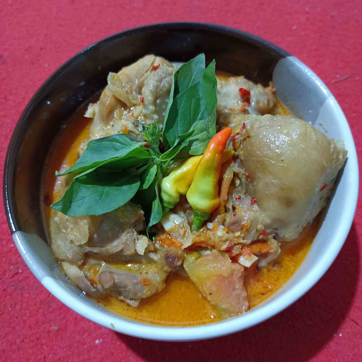 Resep Ayam Kuah Santan Pedas Sederhana Rumahan Di Yummy App