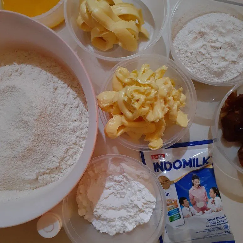 Step 1 Kue Kering Kurma