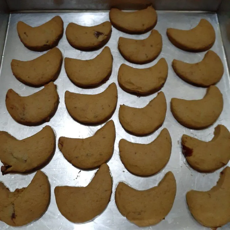 Step 8 Kue Kering Kurma
