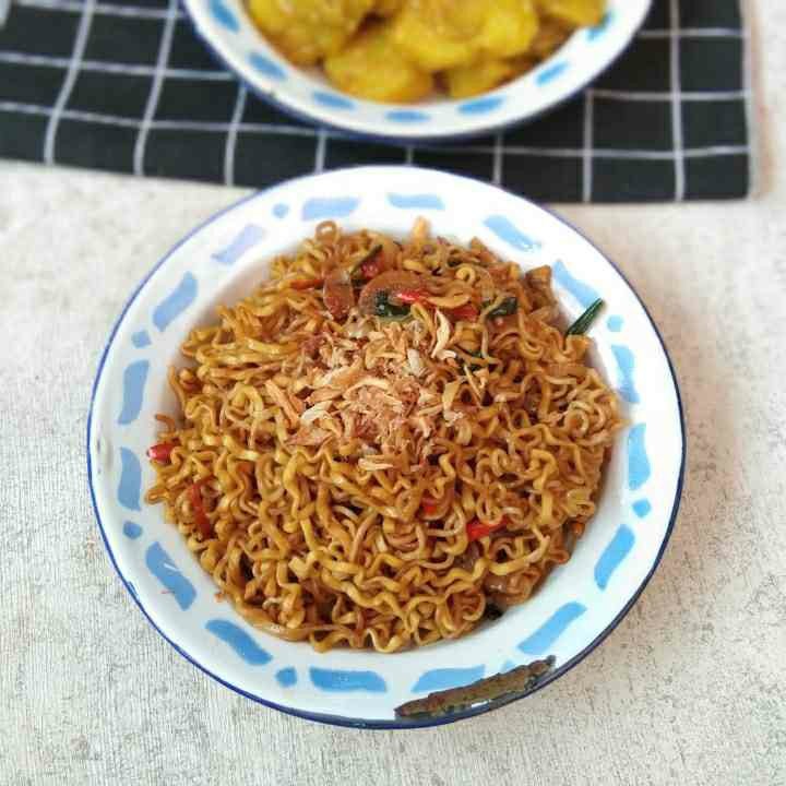 Resep Mie Goreng Simple Creamy Sederhana Rumahan Di Yummy App