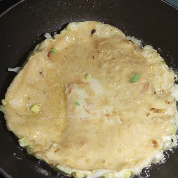 Kemudian, goreng sampai matang.