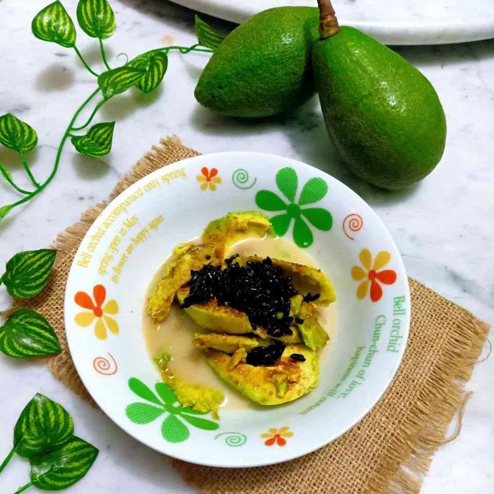 Avocado Yakult Dessert With Tapai