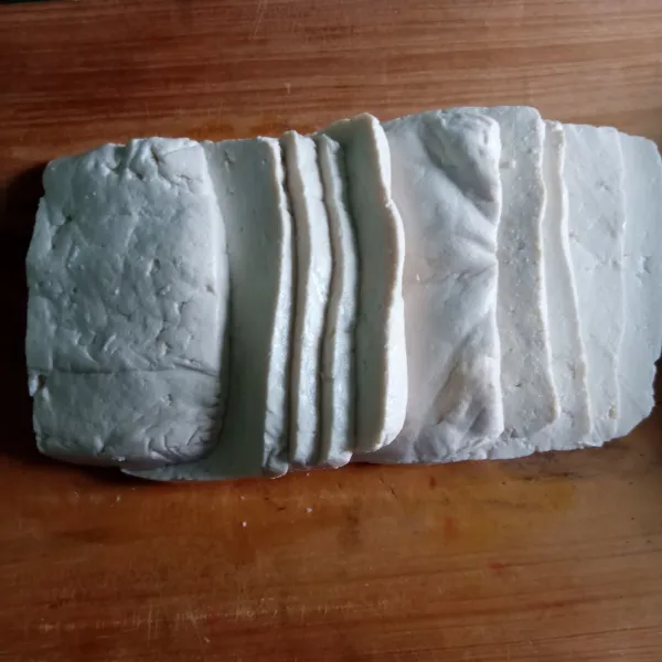 Iris tahu agak tipis