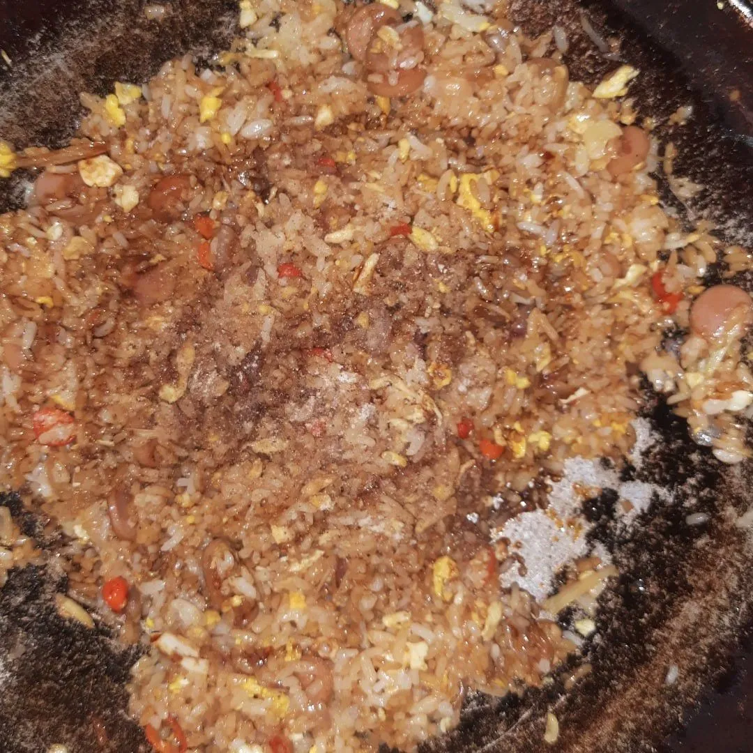Step 6 Nasi Goreng Sosis Telur Bumbu Iris