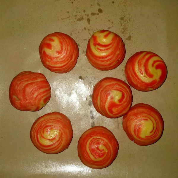 Panggang -/+ 25 menit dan siap disajikan